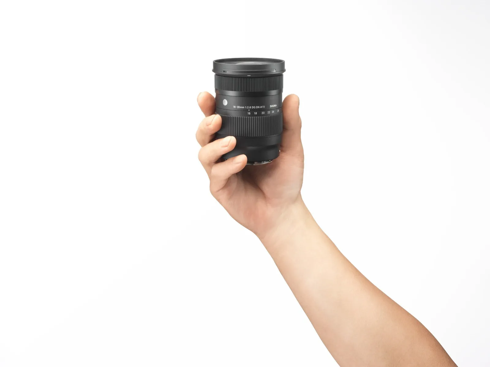 Sigma 16-28mm f/2.8 DG DN Contemporary Lens for Leica L