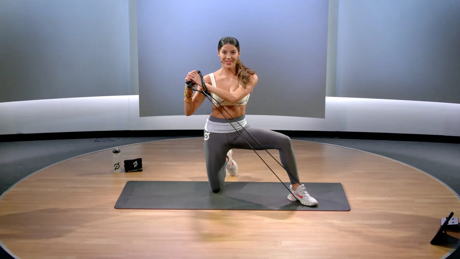 Your Ultimate Fitness Partner: 5 - Level Pull Resistance Bands with Handles!