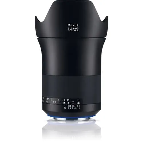 Zeiss Milvus 25mm f/1.4 ZE Lens - Canon EF Mount